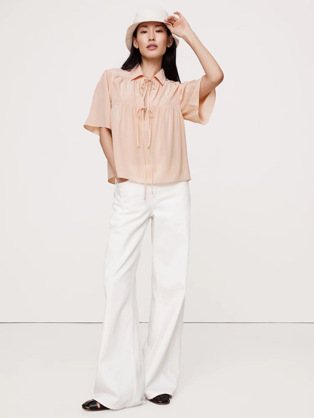 Banana Republic Pale Pink Tie-Front Ruffle Blouse size XS NWT